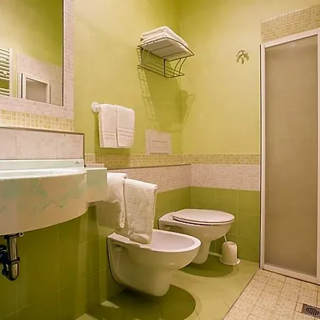 Augusta Hotel 3*