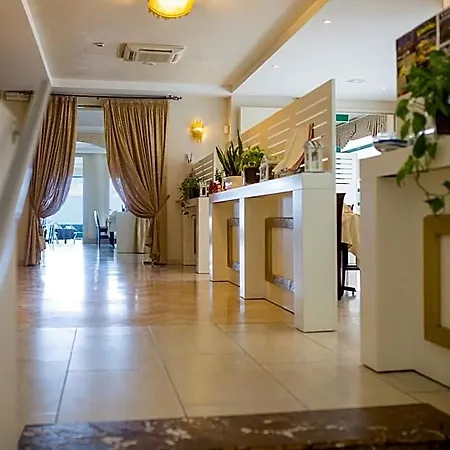 Hotel Augusta 3*