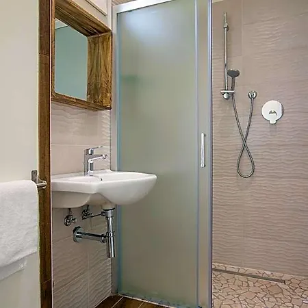 Hotel Augusta 3*