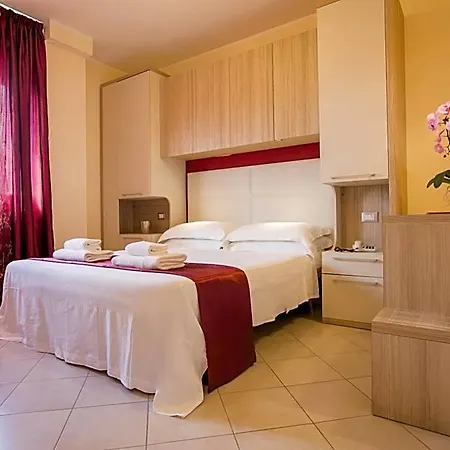 Hotel Augusta 3*